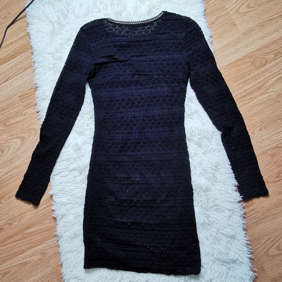 Black Dress - Picture 5 of 9